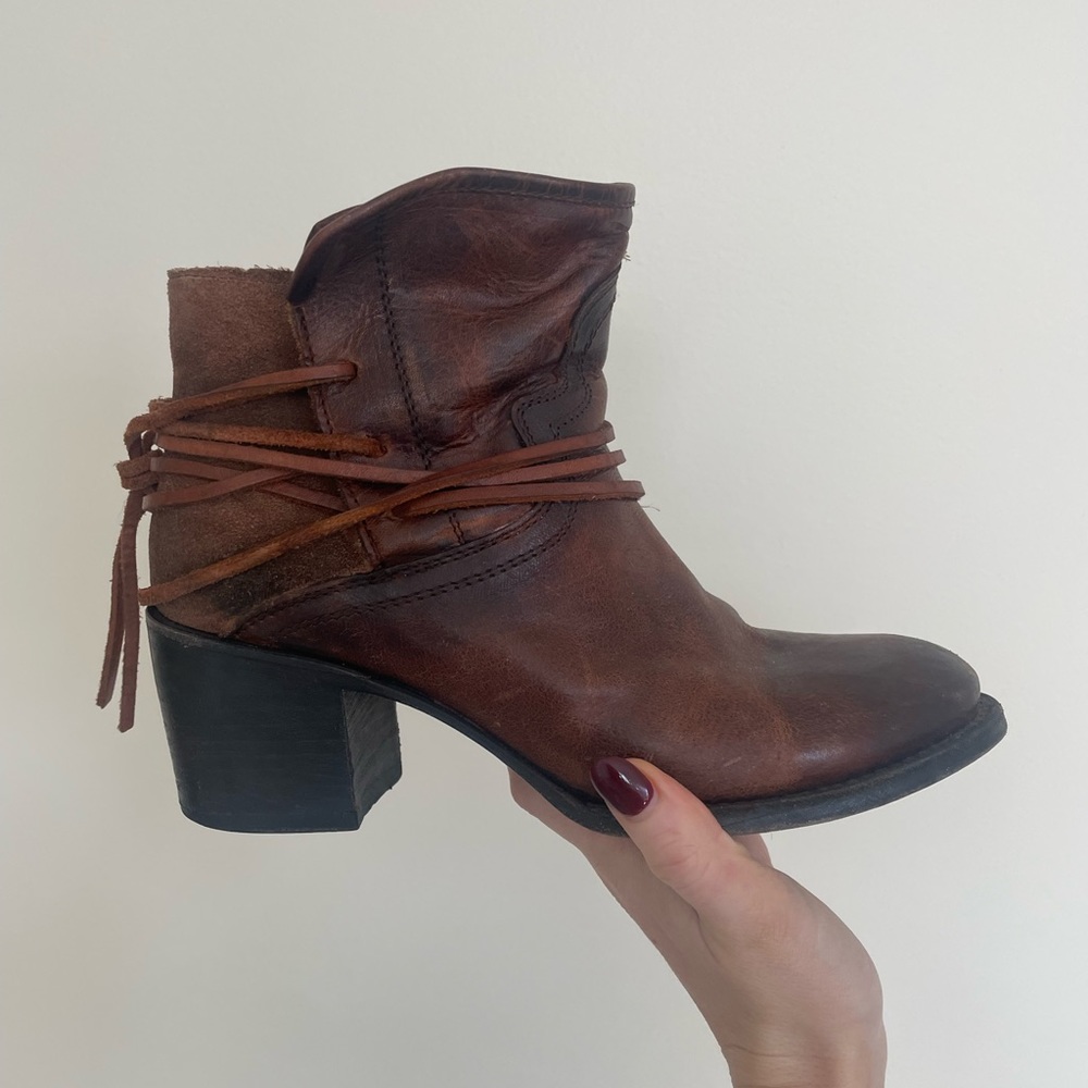 Steve Madden Casey Free Bird Leather Boots Sz 9